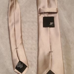 J ferrar tie